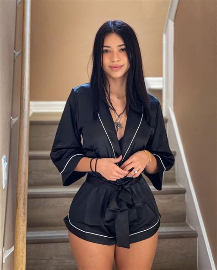 Aishahssofey: Unveiling the Rising Star of Social Media