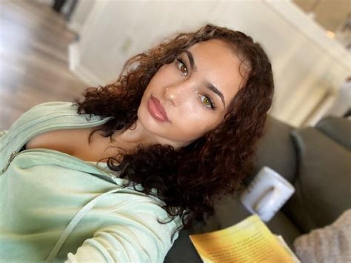 Ash_Kaashh: The Rising Star Taking Social Media by Storm