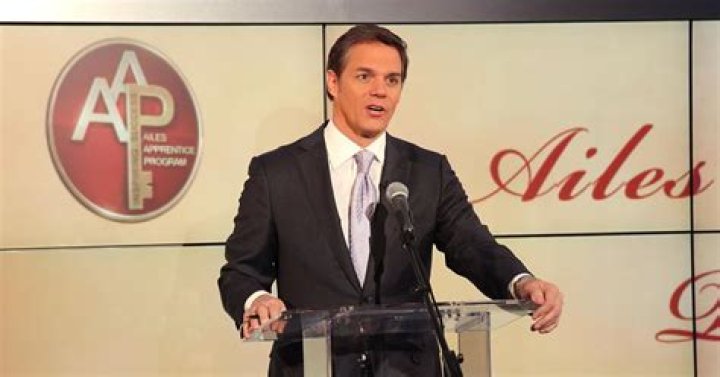 Bill Hemmer Family Photos: A Glimpse into the Life of the Renowned Fox News Anchor