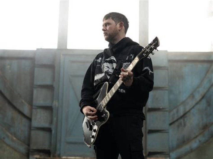 BMTH Net Worth: Unveiling the Financial Success of Bring Me The Horizon