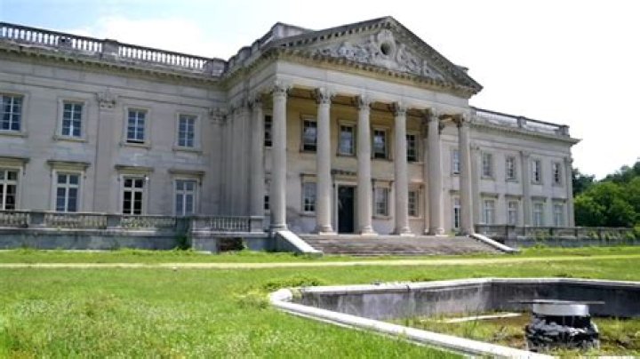 Castle's Current State of Preservation: Exploring the Challenges and Efforts