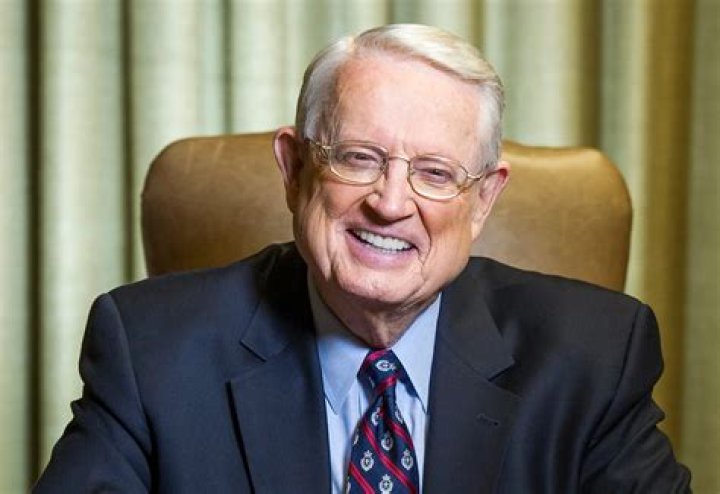 Charles Rozell Swindoll: A Life of Faith, Wisdom, and Influence