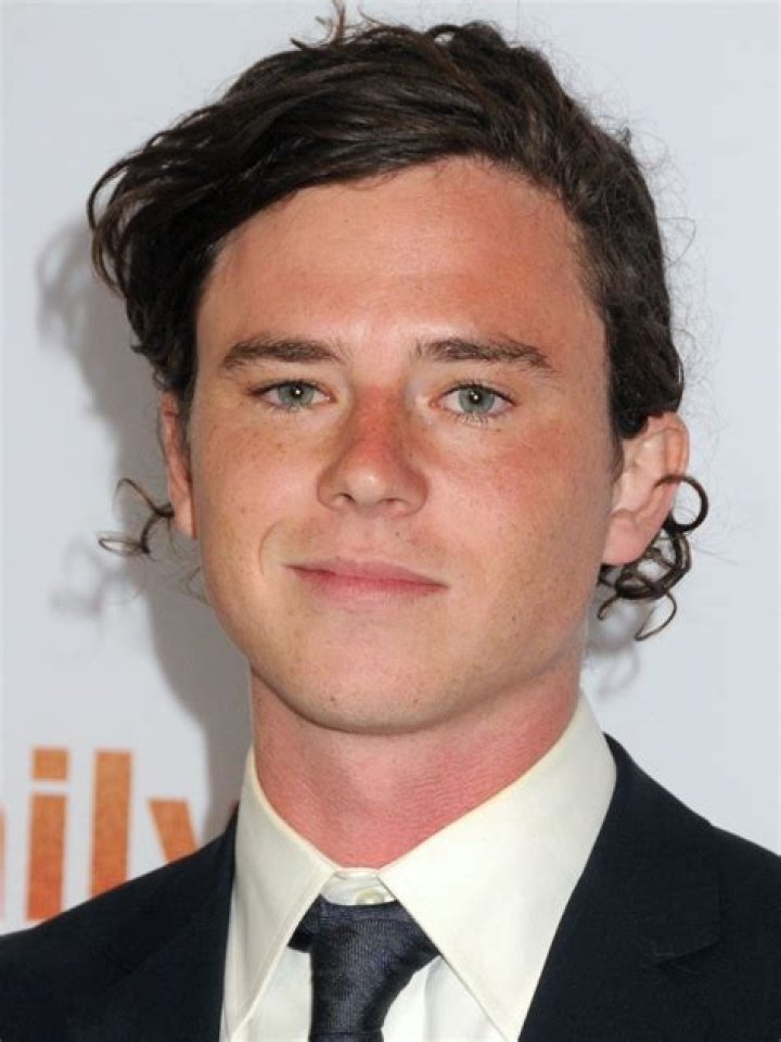 Charlie McDermott: A Rising Star in Hollywood