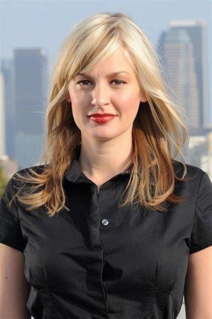 Christina Pazsitzky: A Comprehensive Guide to the Rising Star in Comedy