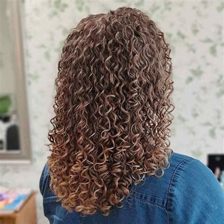 The Ultimate Guide to Curly Hair Perm: Embrace Your Curls Positively