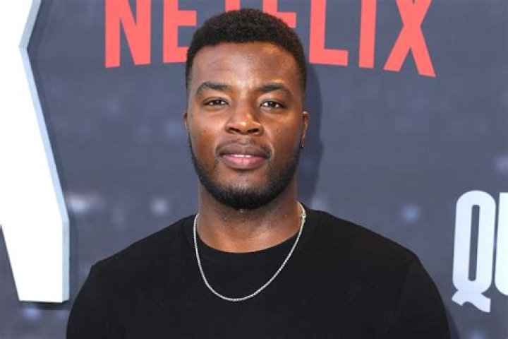 Daniel Ezra: A Rising Star in the Acting World