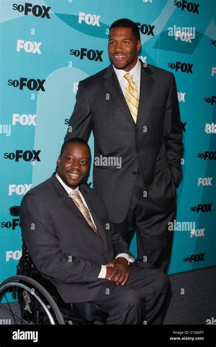 Daryl "Chill" Mitchell: The Versatile Actor, Rapper, and Advocate