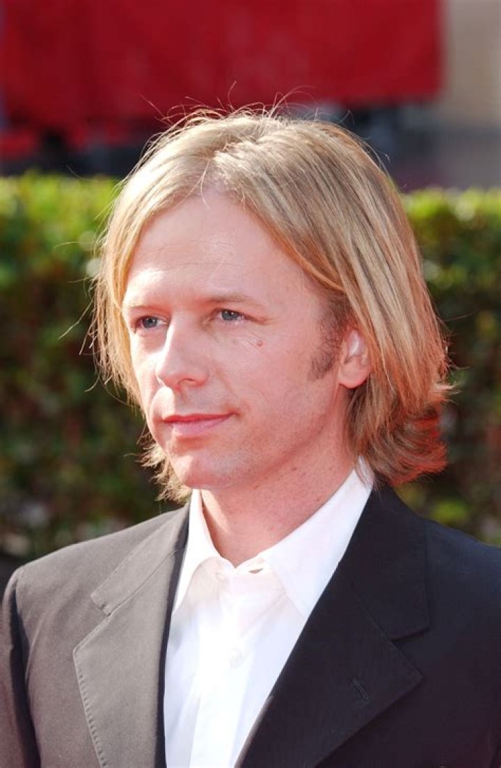 David Spade: A Comprehensive Look at the Life and Career of the Comedic Genius