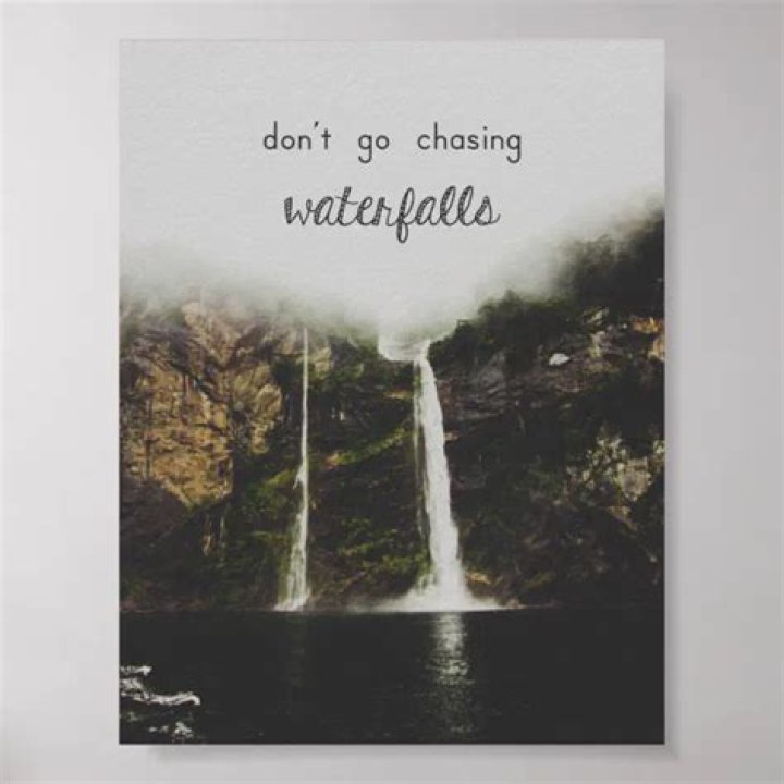 Don't Go Chasing Waterfalls Lyrics: Meaning, Context, and Cultural Impact