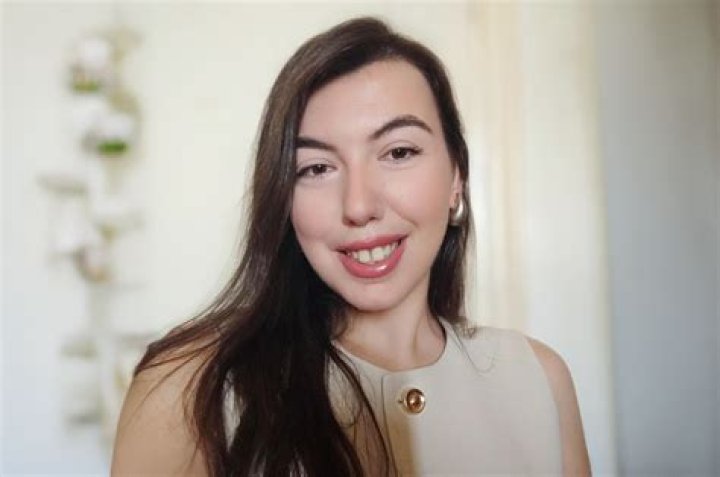 El Snappi: The Rising Star of Social Media and Content Creation