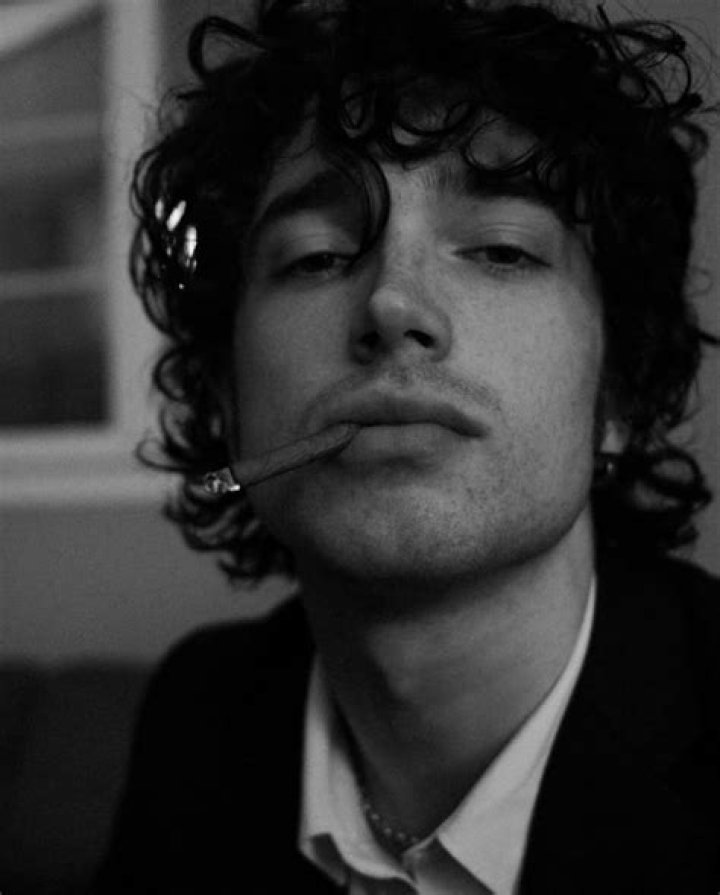 Elijah Hewson Height: A Comprehensive Guide to the Rising Star