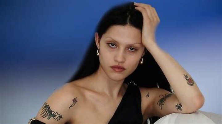 Gabbriette: The Rising Star in the Music Industry