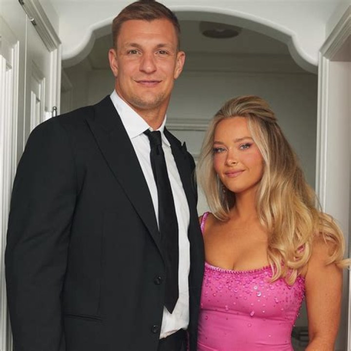 The Astonishing Height of Rob Gronkowski: A Comprehensive Exploration