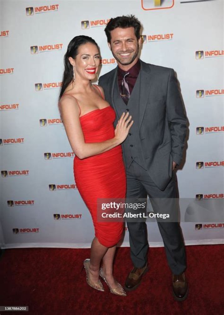 HHDHub4U: The Ultimate Guide to Seamless Entertainment and Tech Solutions