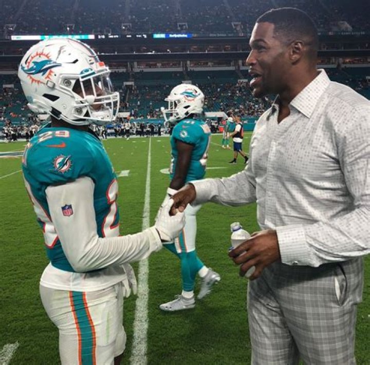 How Much Is Michael Strahan Worth? A Comprehensive Guide to His Net Worth and Career Success