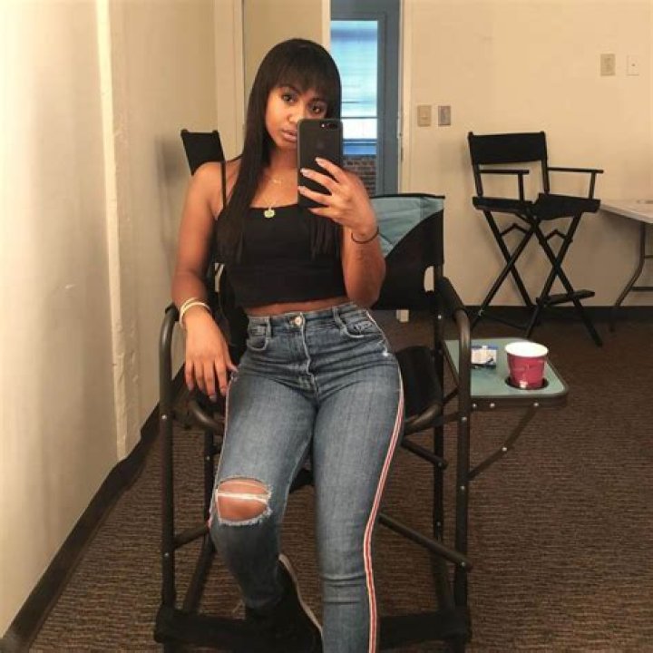 How Tall Is Tetona Jackson: A Comprehensive Guide to Her Height and Career