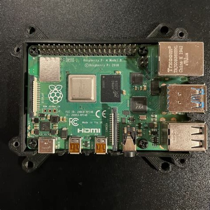 How to Log into Raspberry Pi Remotely Without a Monitor