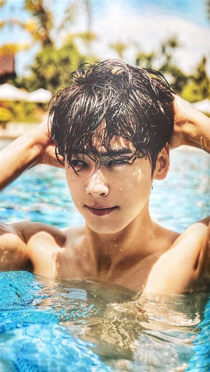 Is Eun-woo Engaged? Everything You Need to Know About His Relationship Status