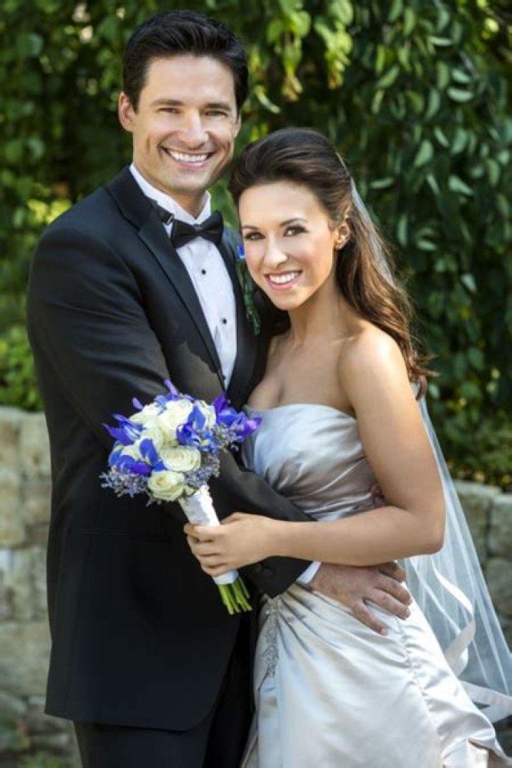 Is Lacey Chabert Married? A Comprehensive Look at Her Personal Life