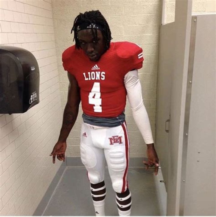 Isaiah Wright Last Chance U: The Untold Story of Resilience and Redemption