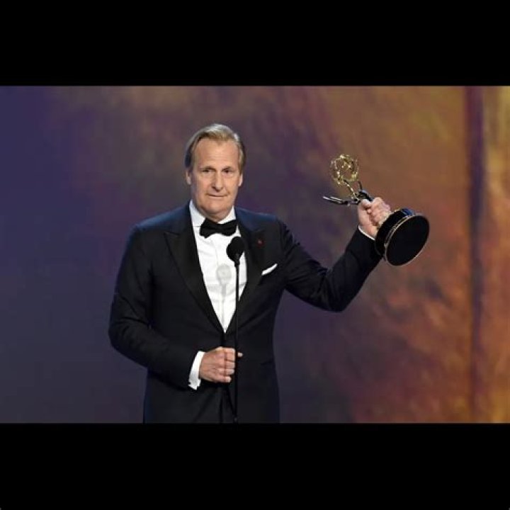 Jeff Daniels Net Worth 2024: Wealth and Career Insights