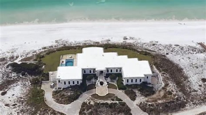 Discover Jerry Jones' Exclusive Beach Getaway on 30A
