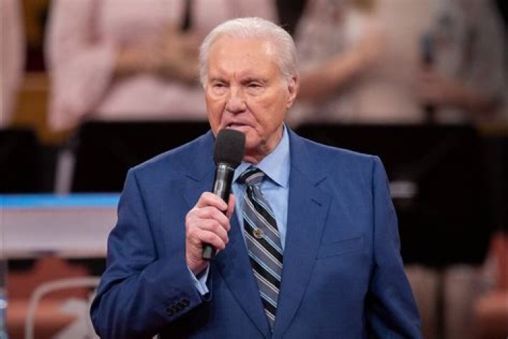 Jimmy Swaggart Died: A Legacy of Faith, Controversy, and Redemption