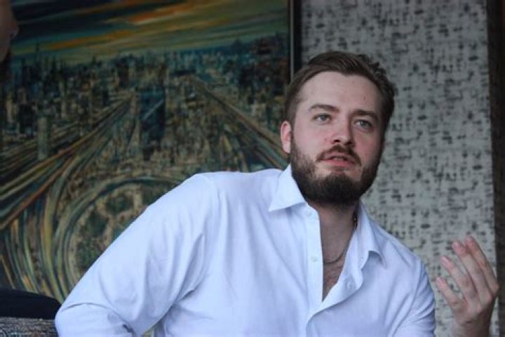 Julian Lee: Unveiling the Life and Achievements of a Rising Star