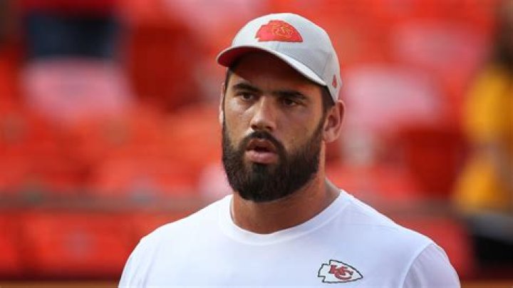 Laurent Duvernay-Tardif Net Worth: A Closer Look at the NFL Star&rsquo;s Wealth and Achievements