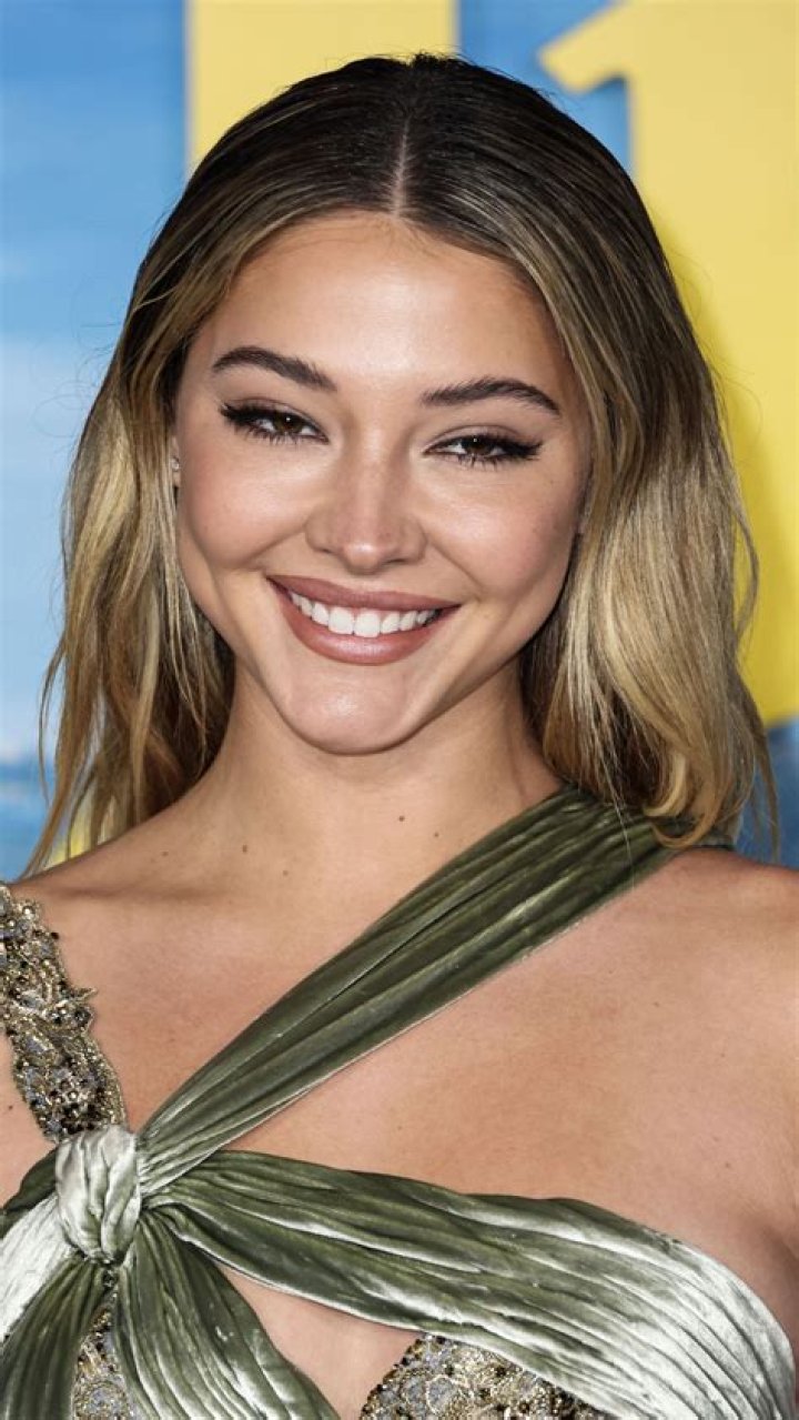 Madelyn Cline: A Rising Star in Hollywood and Her Journey to Fame