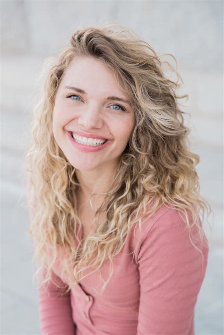 Mallory Everton: The Rising Star of Comedy and Acting