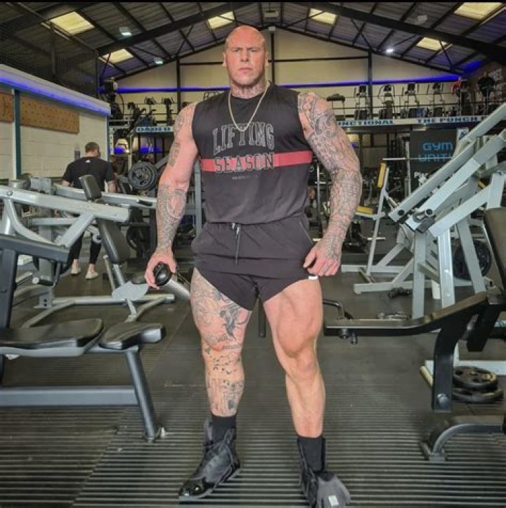 Martyn Ford Height: Unveiling the Stature of a Fitness Icon