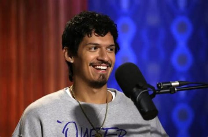 Omar Apollo Net Worth: A Comprehensive Guide to His Wealth, Career, and Rise to Fame