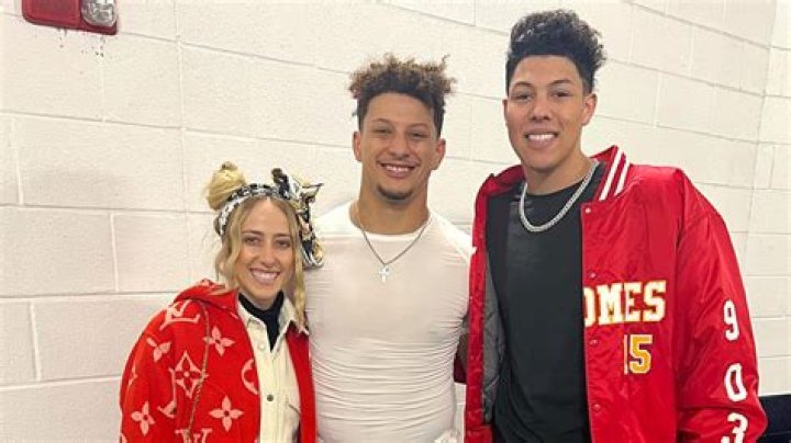 Patrick Mahomes Brother Gay: Understanding Family, Identity, and Public Perception