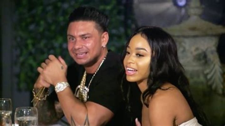 Pauly D and Nikki Pregnancy: Everything You Need to Know