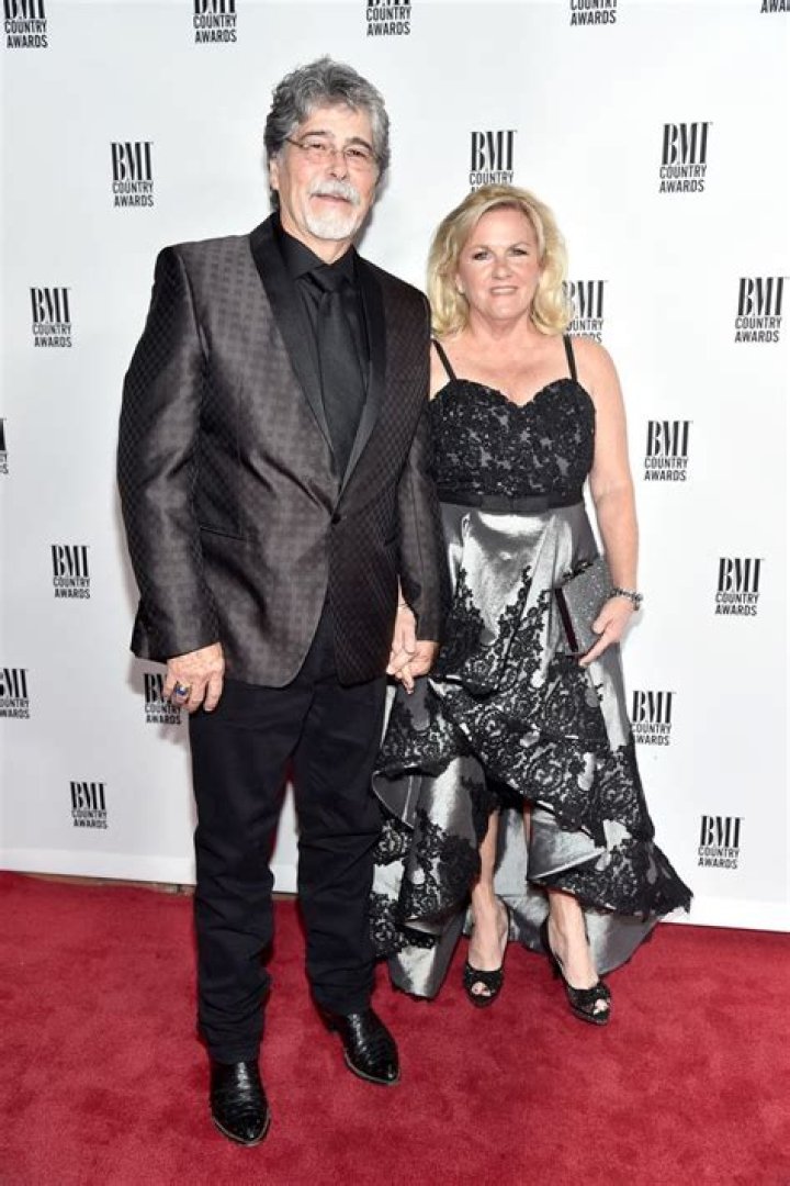 Randy Owen's Wife: Who Is the Love of His Life?