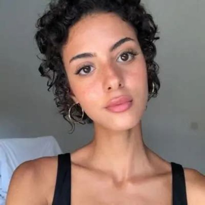 Rita Faez Desnuda: A Comprehensive Guide to Understanding the Controversy