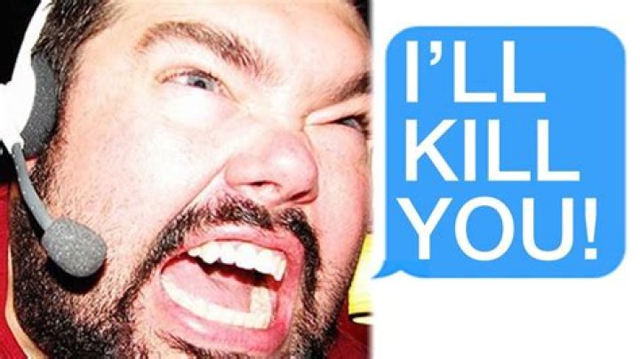 r/Slash Face: The Ultimate Guide to Understanding and Engaging with Reddit's Iconic Community