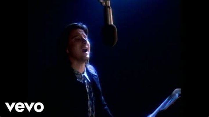 Discovering the Timeless Melodies of Steve Perry Songs