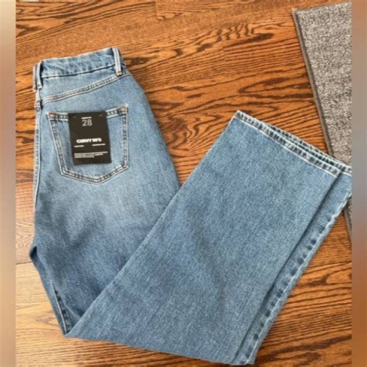 Forever 21: A Comprehensive Guide to the Iconic Fashion Brand