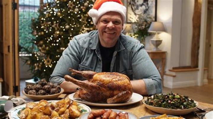 Tattooed Mom's Christmas Dinner Struggle: A Heartwarming Story of Love, Chaos, and Resilience