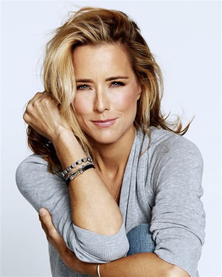 Exploring the Life and Career of Tea Leoni: A Hollywood Icon