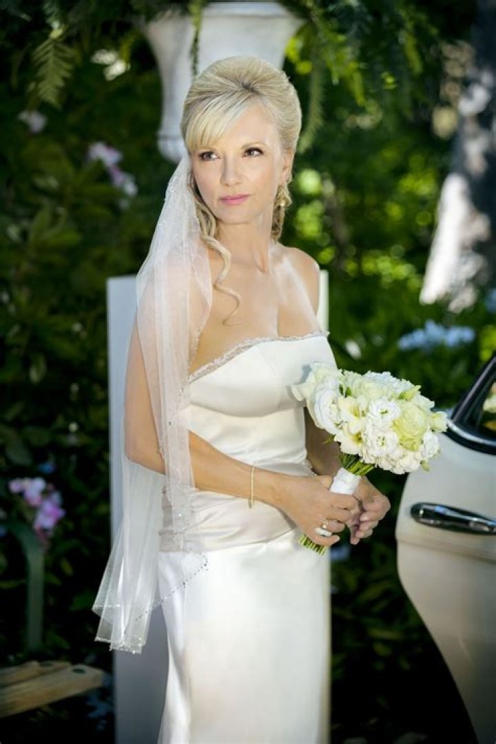 Teryl Rothery: Is She Married? Discovering the Personal Life of a Renowned Actress