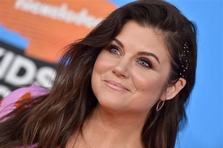 Comprehensive Look at Tiffani Thiessen's Achievements and Contributions