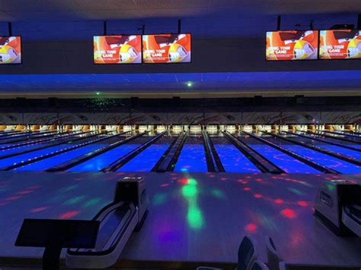 Tiki Lanes Bowling: A Fun-Filled Experience in Lancaster, Ohio