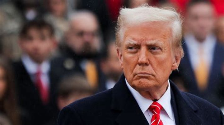 Visagist Trump: The Art and Influence of Donald Trump's Hairstyle