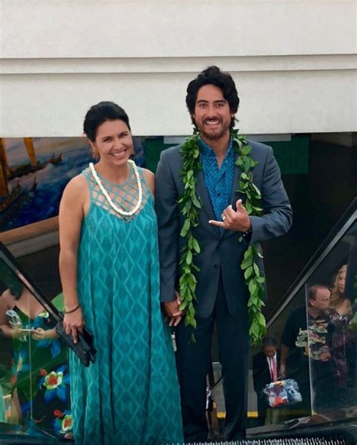 Who is Tulsi Gabbard Married To? A Comprehensive Guide to Her Personal Life and Relationship