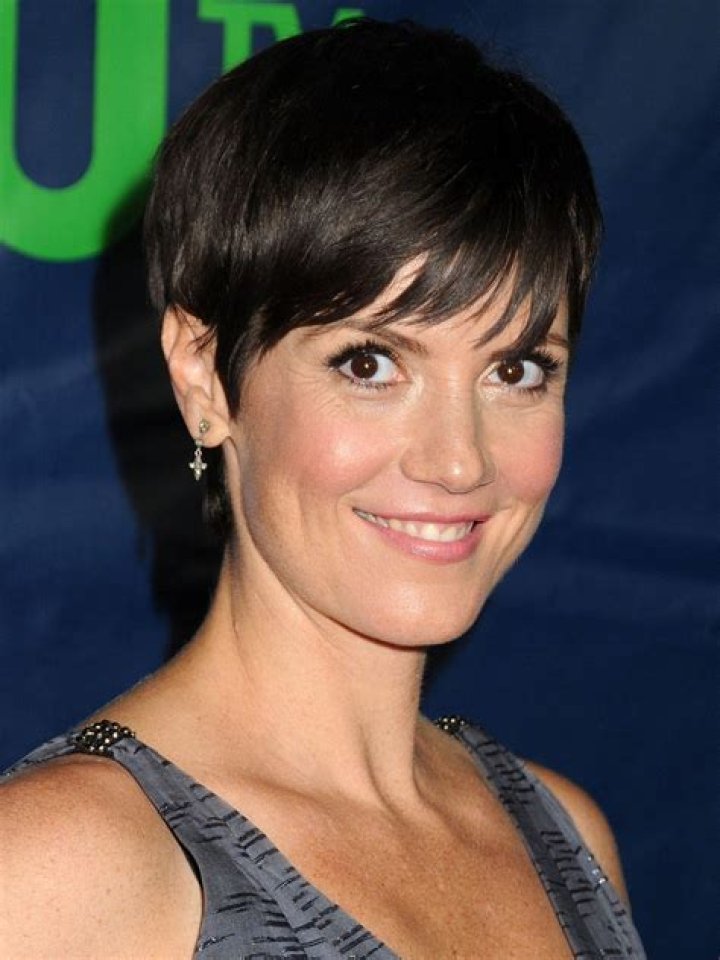 Zoe McLellan: The Journey of a Versatile Actress